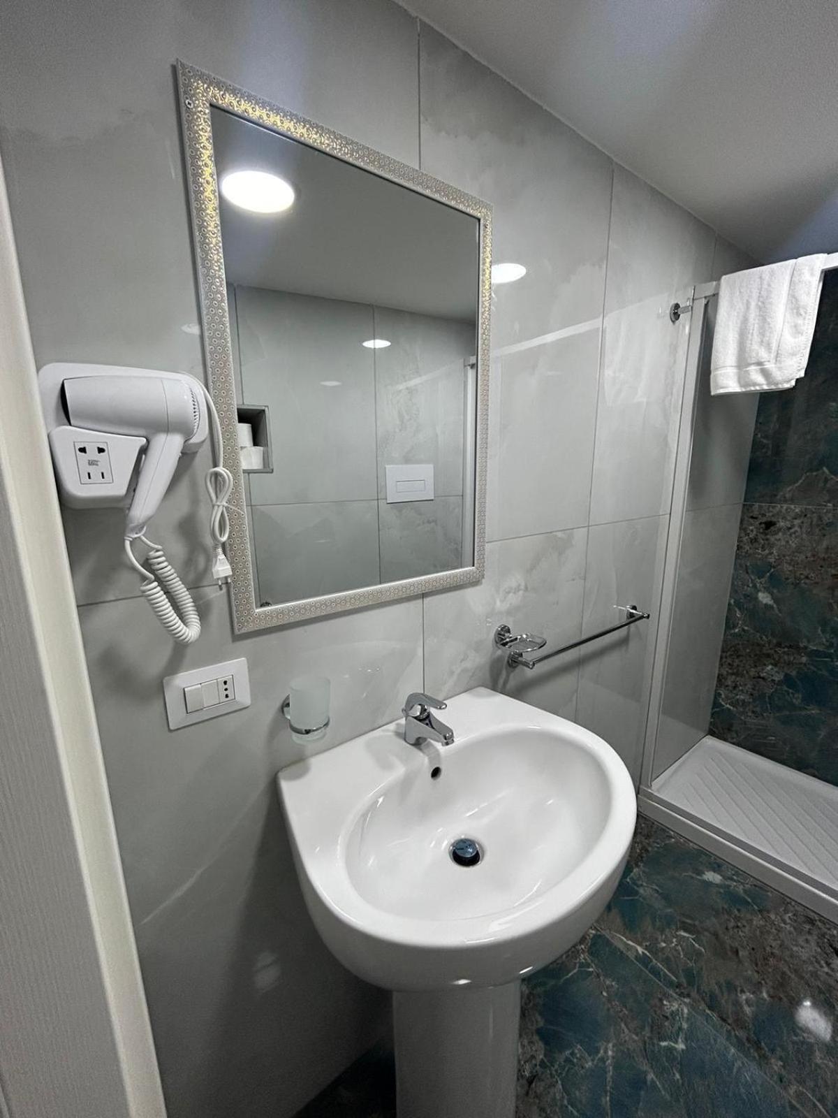 Chiara Luxury Home نابولي المظهر الخارجي الصورة