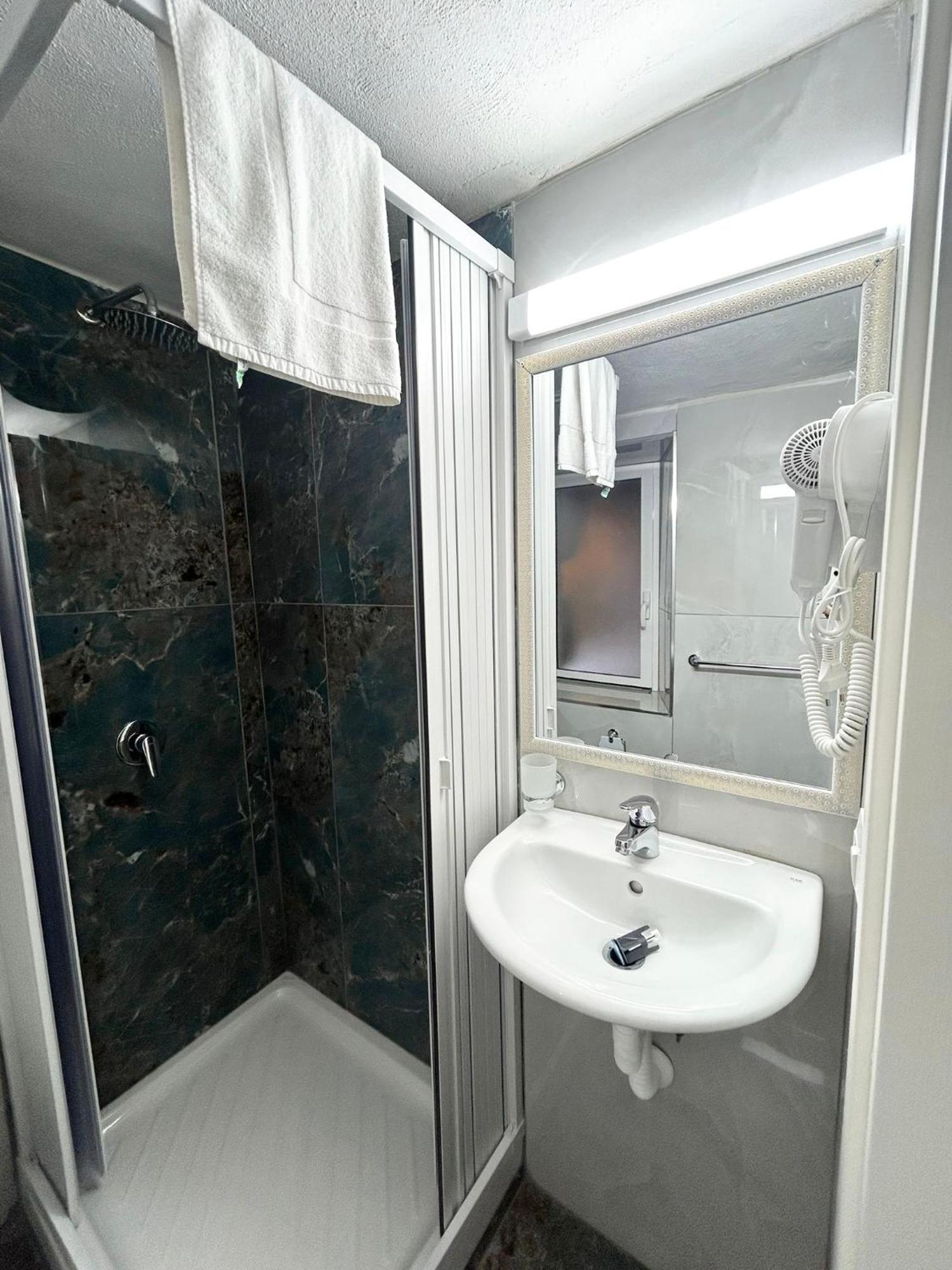 Chiara Luxury Home نابولي المظهر الخارجي الصورة
